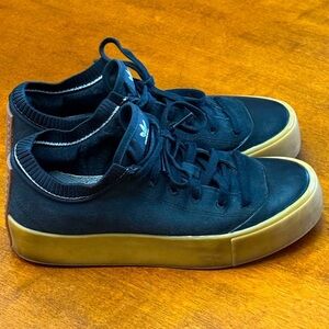 adidas Karlie Kloss x Wmns Platform Trainer XX92 Vegan 'Black Tan Gum' Sneaker